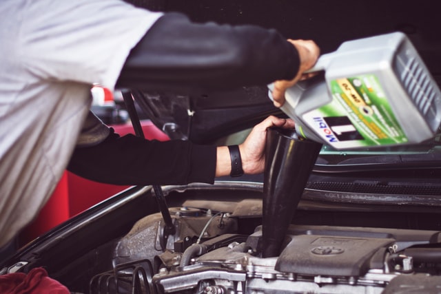 How to Become an Expert in Auto Mechanic